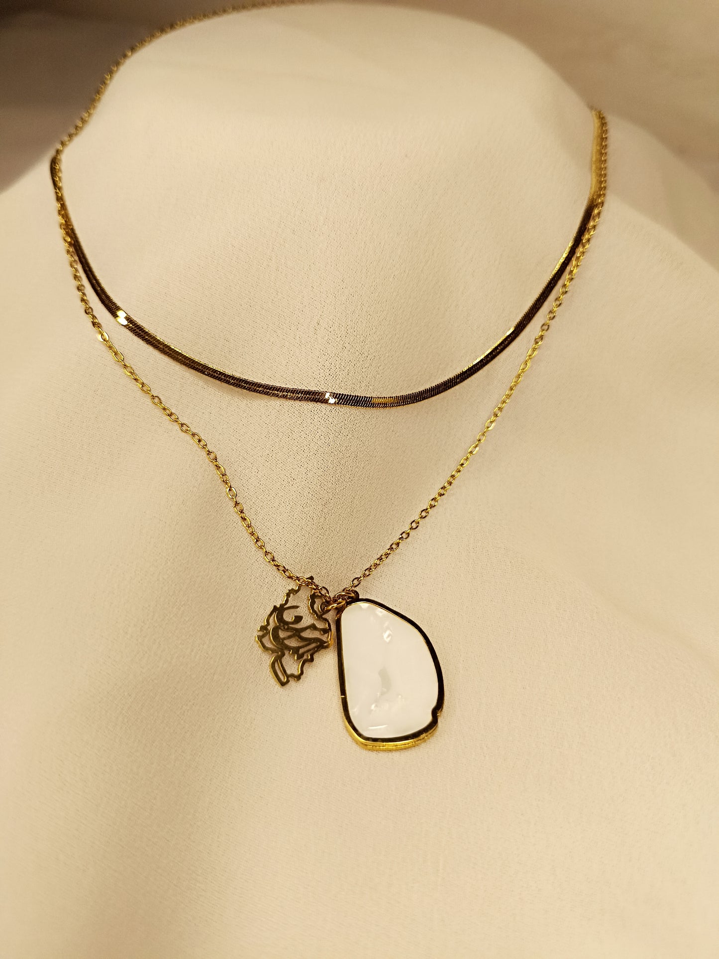 Elegant Dual-Layer Gold Necklace with Leaf & White Stone Pendant