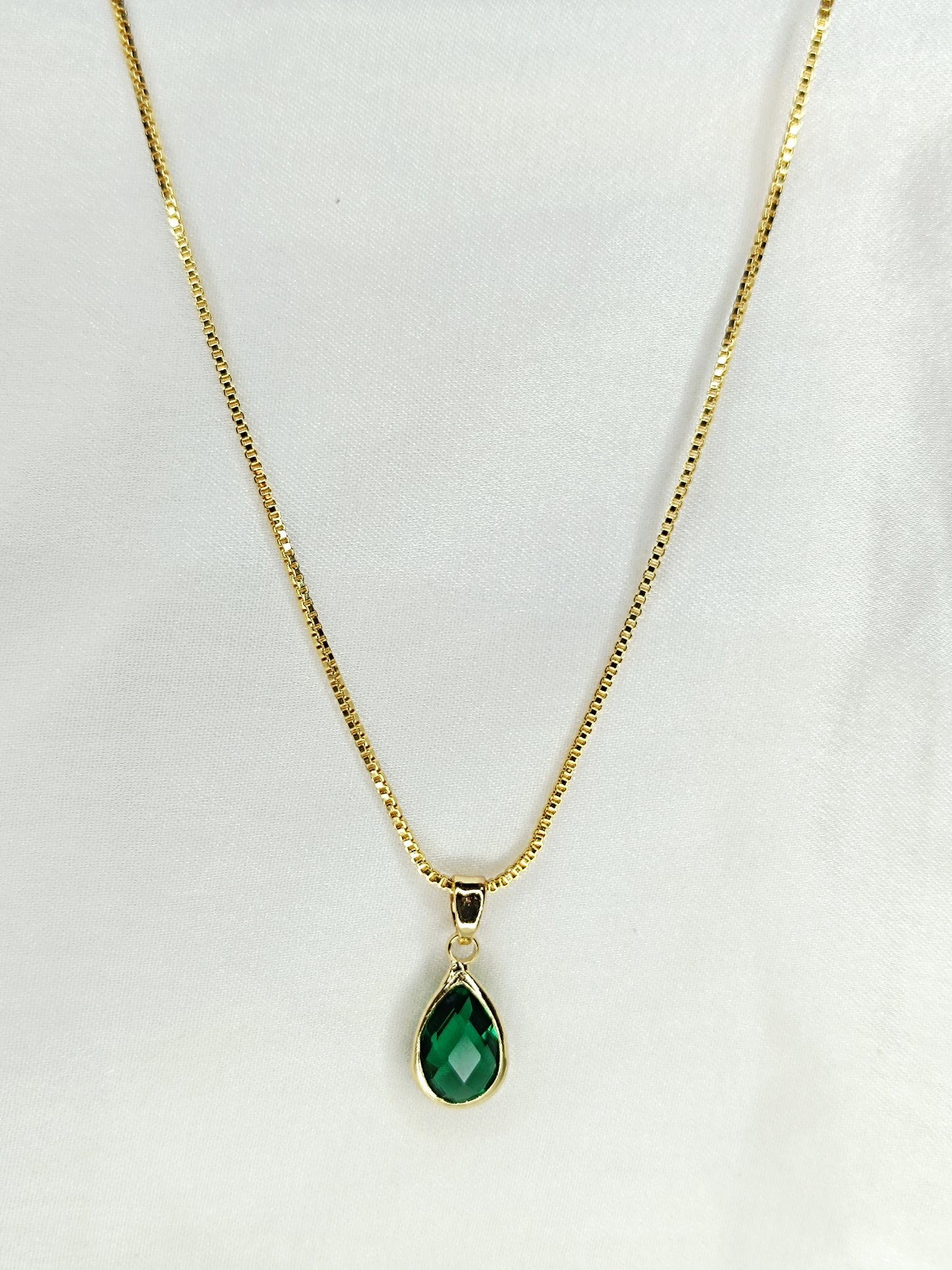 Emerald Green Teardrop Necklace