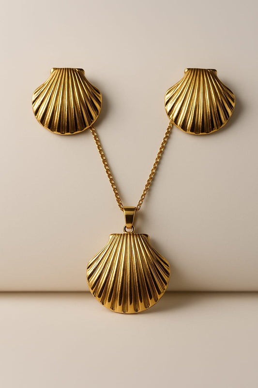 "Golden Seashell Jewelry Set – Necklace & Earrings"