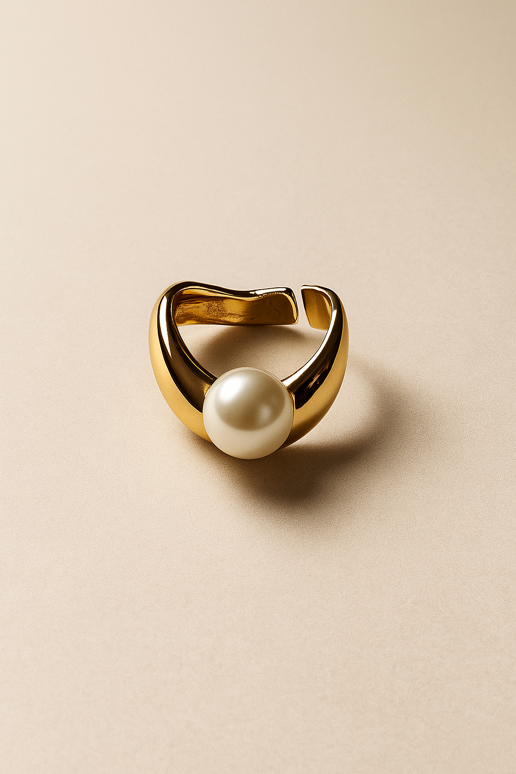 Pearl Glow Gold Ring