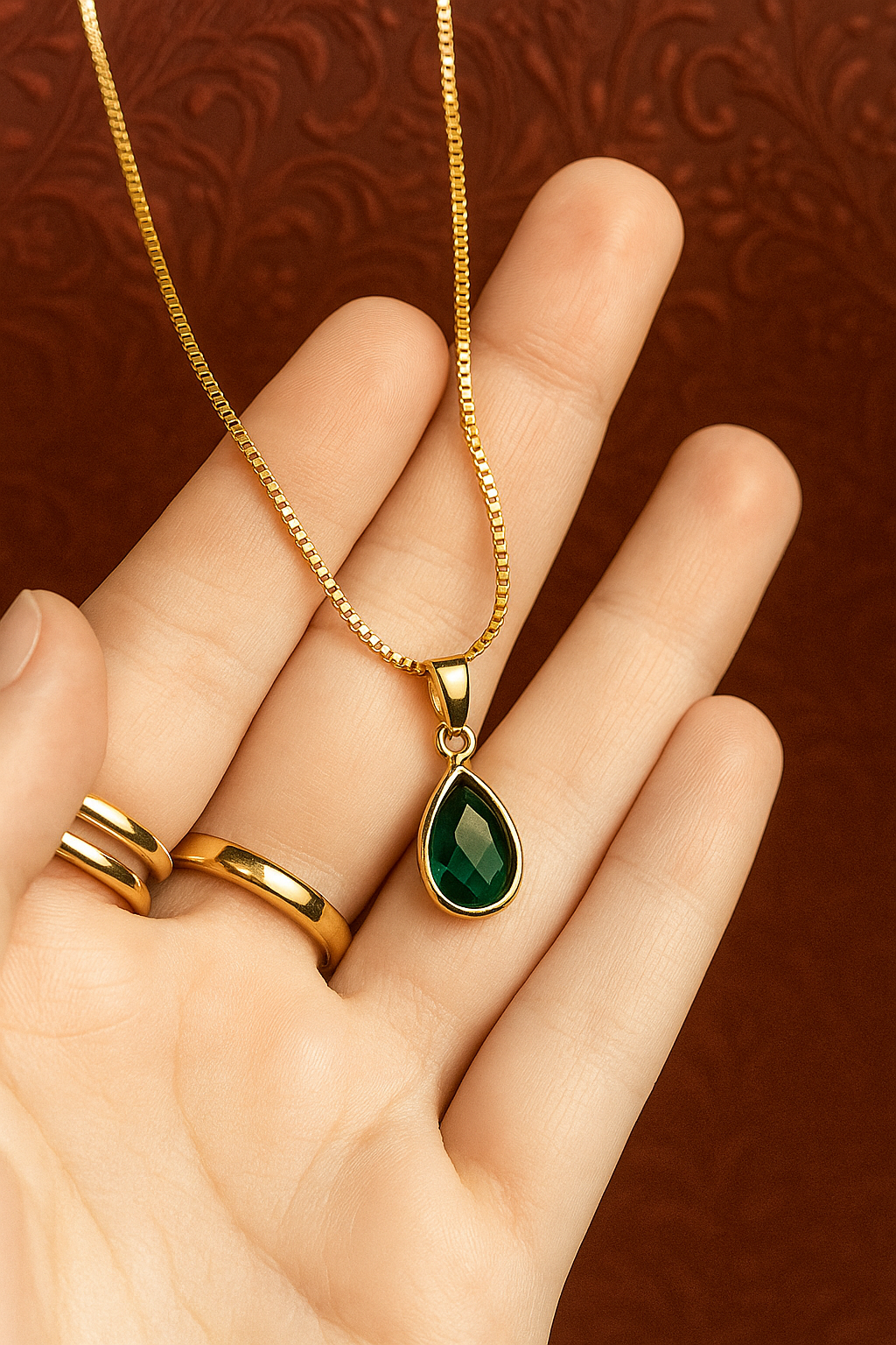 Emerald Green Teardrop Necklace